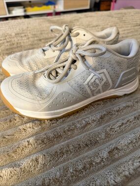 Born Primitive Women's Cream and Gum Athletic Shoes